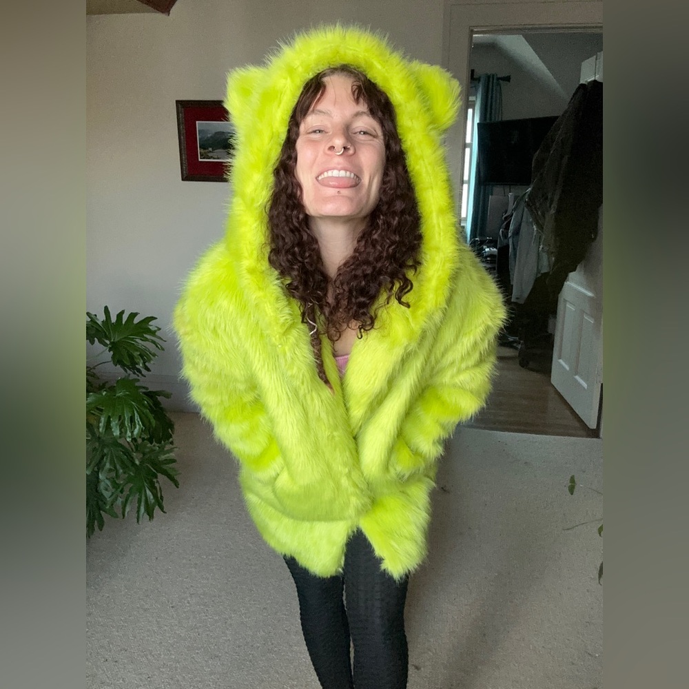 Faux fur teddy bear jacket! 🐻